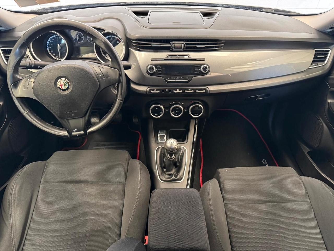 Alfa Romeo Giulietta cambio manuale