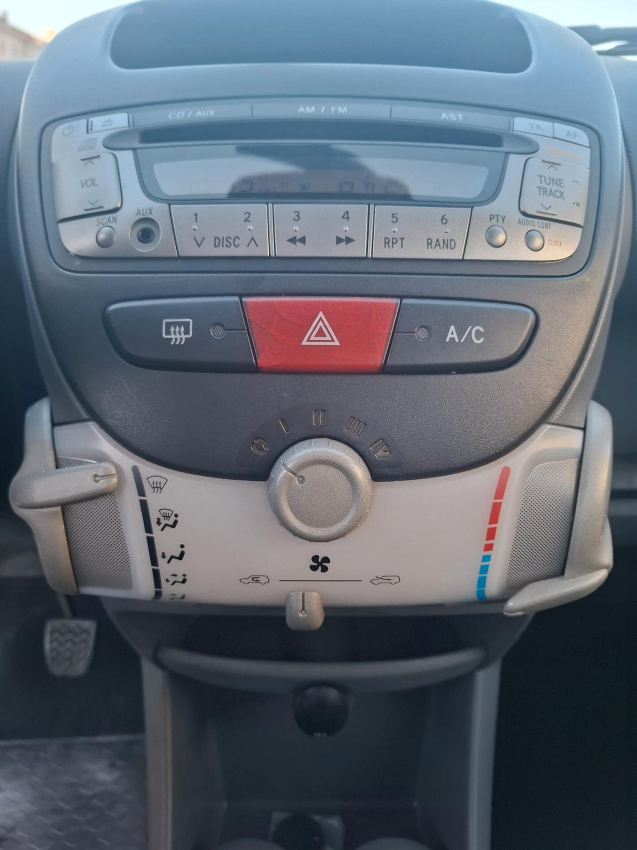 Toyota Aygo 1.0 12V VVT-i 5 porte Sol - 2006