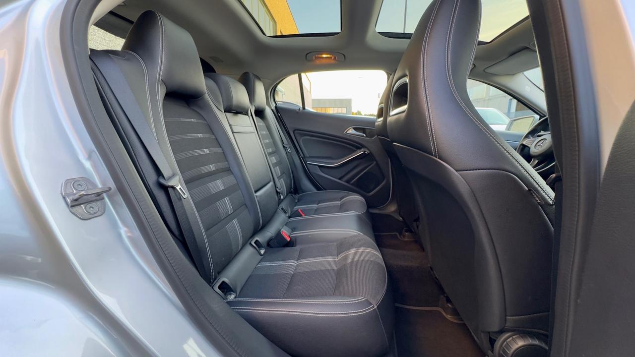 MERCEDES-BENZ GLA 180 1.6 PREMIUM 122CV - FULL LED, PELLE, TETTO, NEOPATENTATI