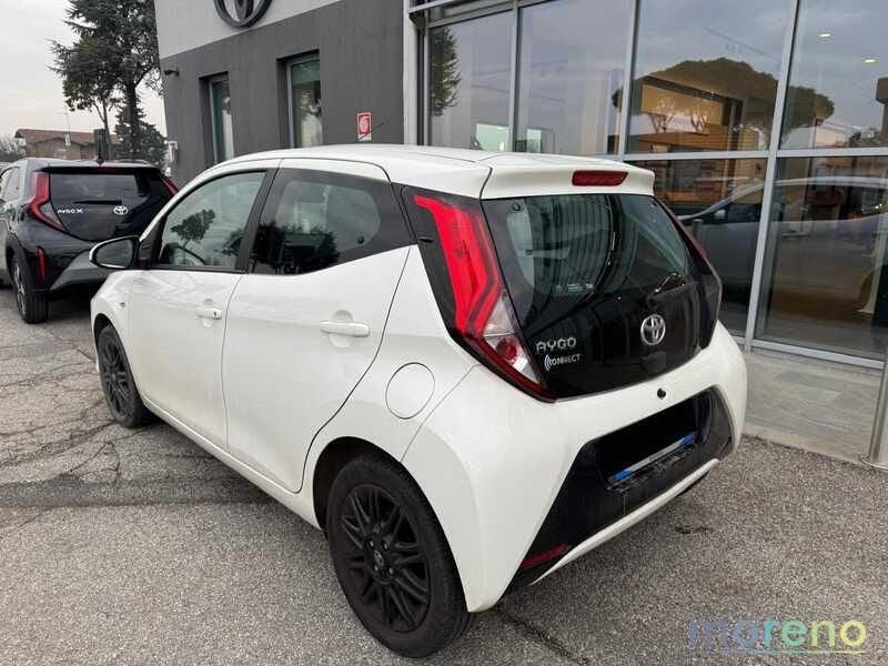 Toyota Aygo 1.0 72 CV x-play m-mt