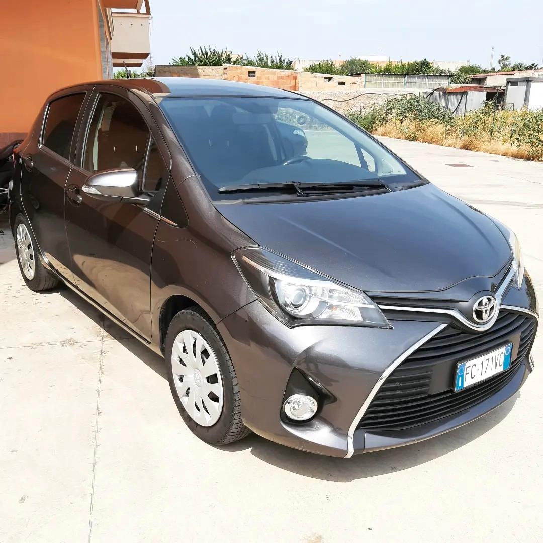 Toyota Yaris 1.0 5 porte Active