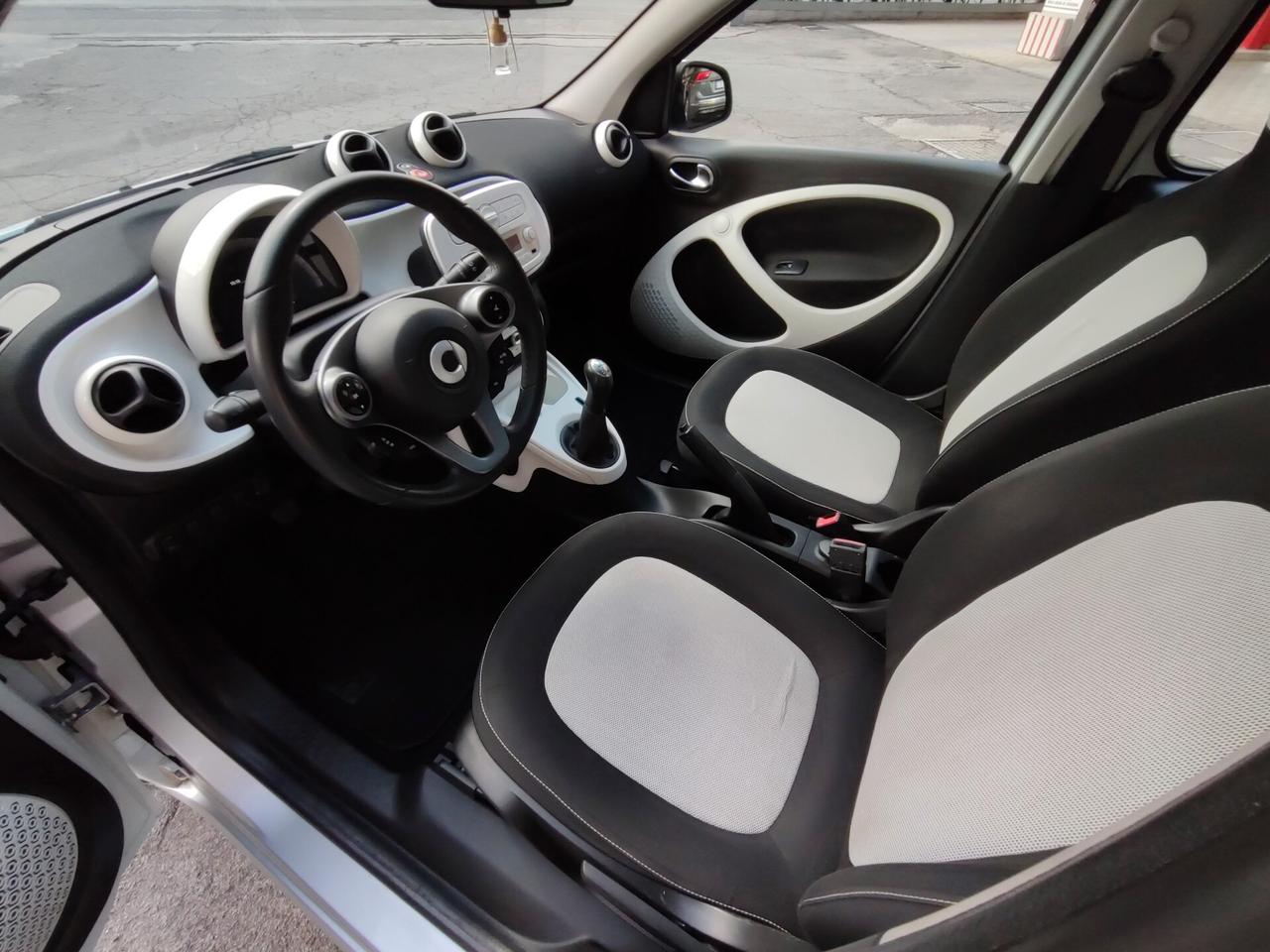 Smart ForFour 70 1.0 Passion EURO 6 2016 DA VETRINA