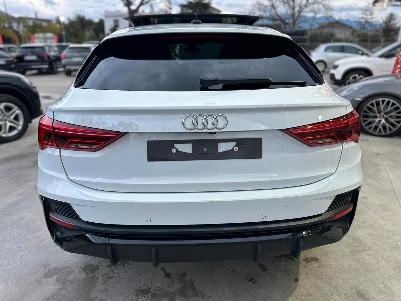 Audi Q3 SPB 40 TDI quattro S tronic line edition - Tetto apribile