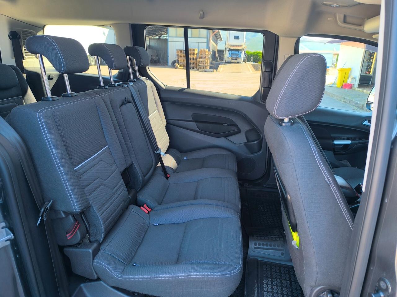Ford Tourneo Connect Tourneo Connect7 1.5 TDCi 120 CV Powershift Titanium