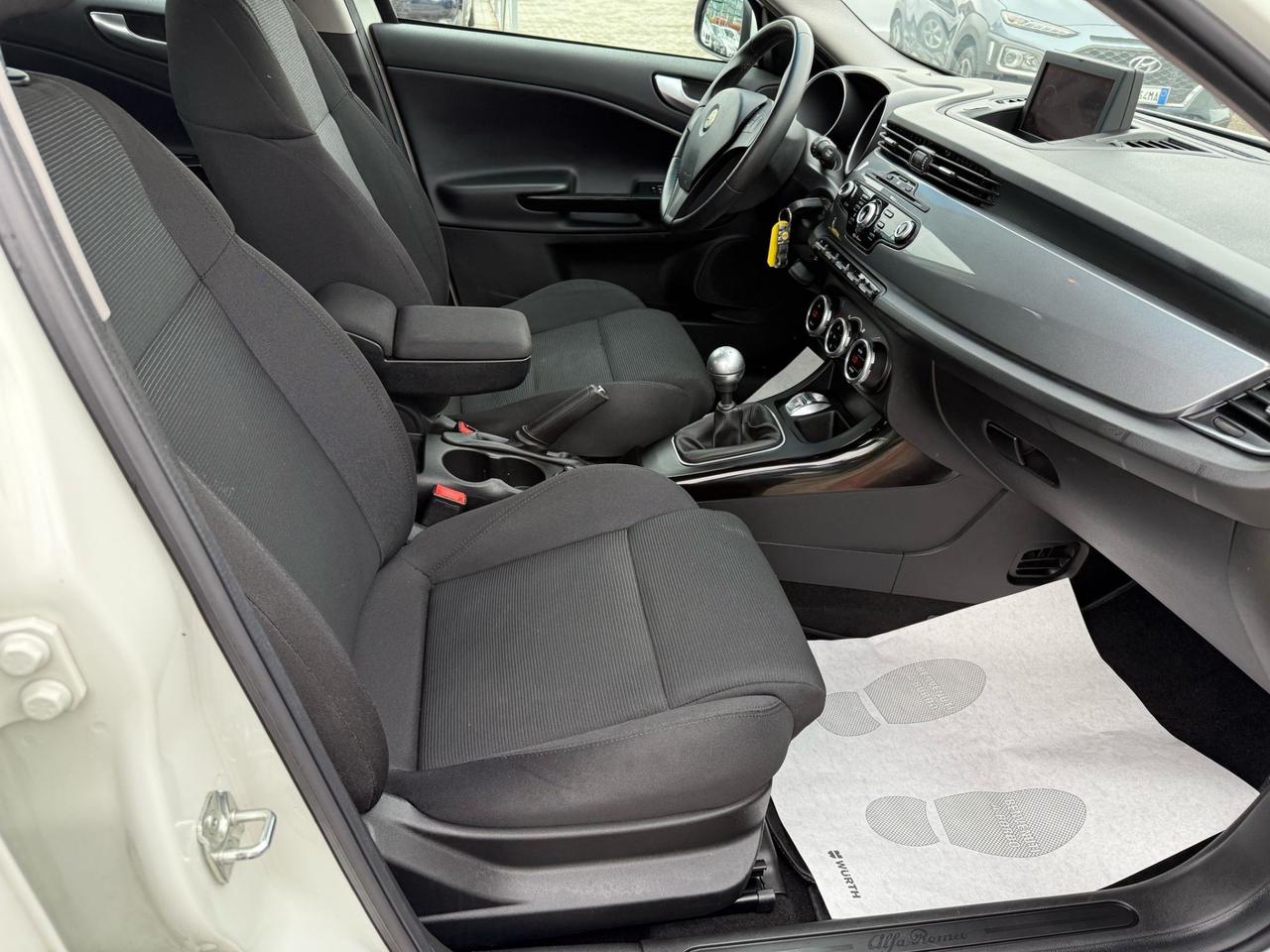 Alfa Romeo Giulietta 2.0 JTDm-2 140CV Distinctive