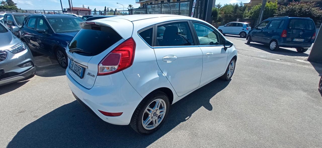 Ford Fiesta 1.4 GPL Titanium
