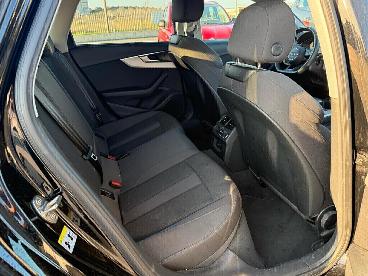 Audi A4 35 TDI/163 CV S tronic Business Advanced Virtual Cokpit