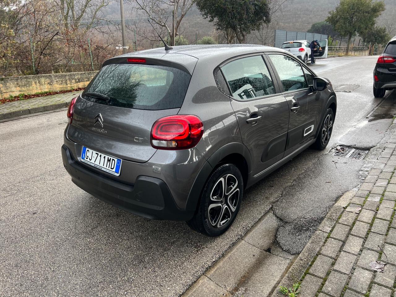 Citroen C3 1.2 benzina 83cv Shine 2022