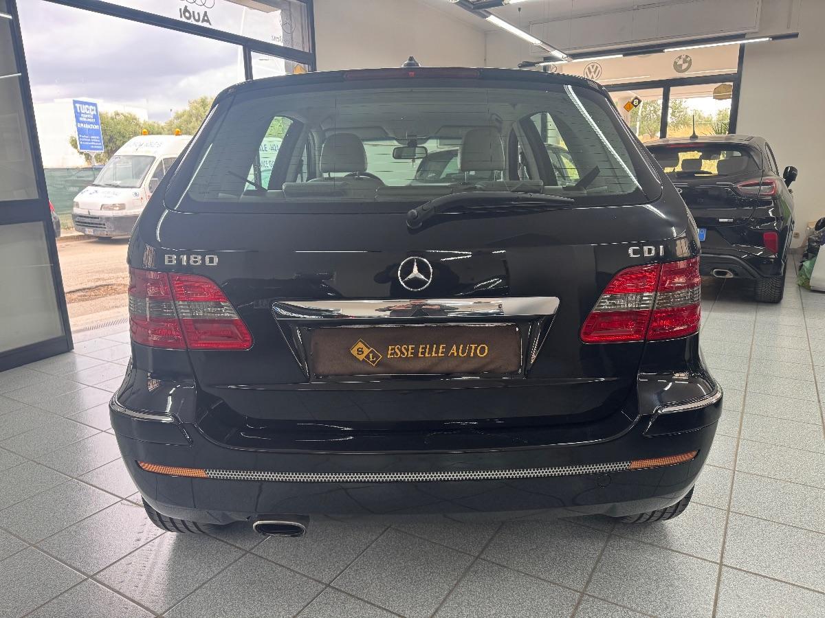 MERCEDES - Classe B - 180 CDI Sport SEDILI RISCALDABILI/ FARI AUTOMATICI