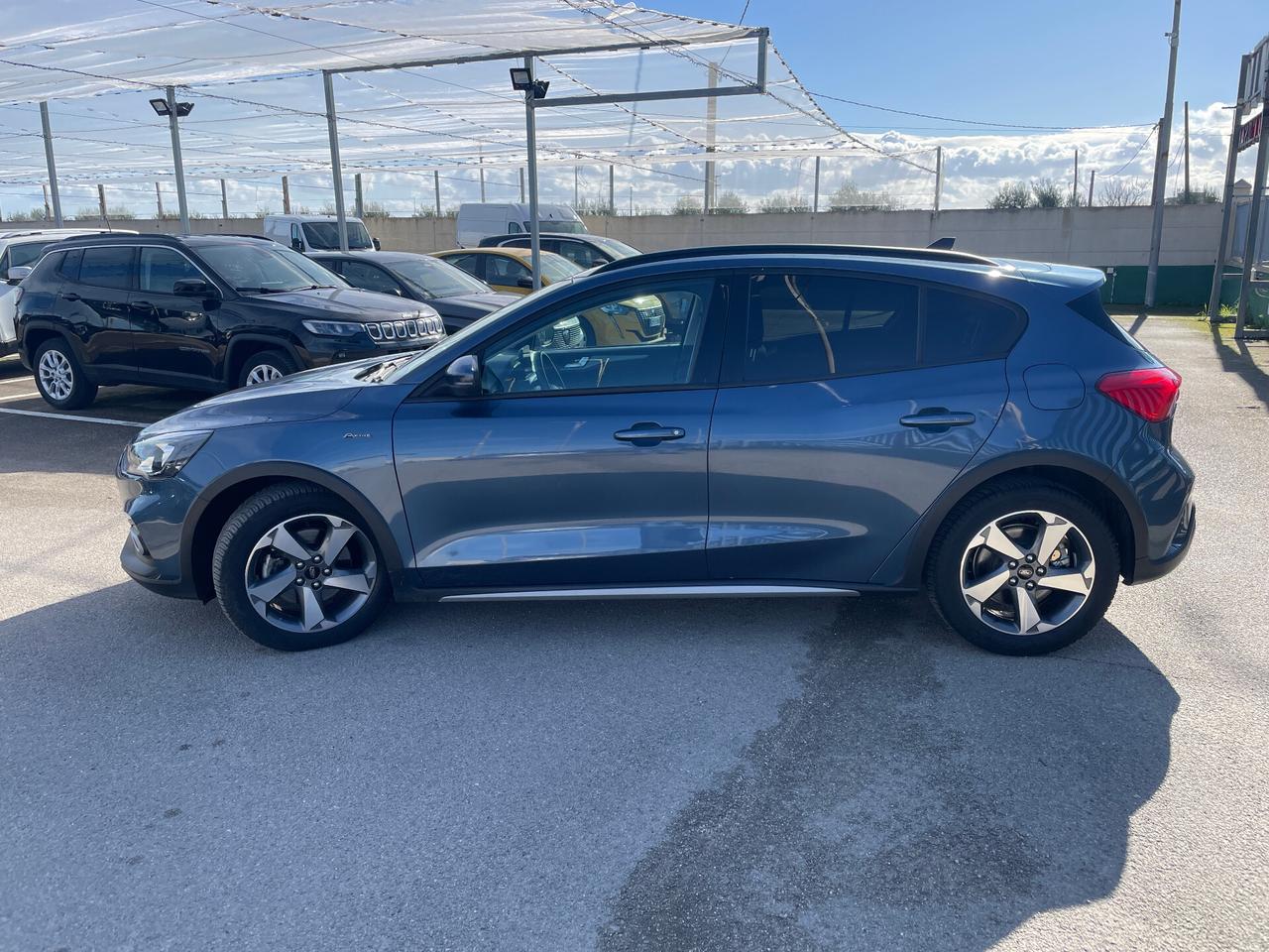 Ford Focus 1.0 EcoBoost 125 CV automatico 5p. Active V Co-Pilot