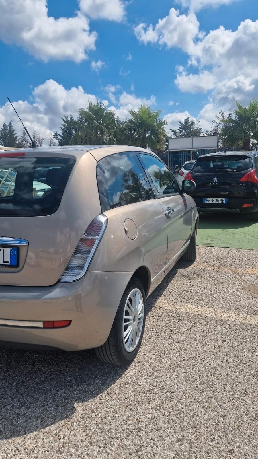 Lancia Ypsilon 1.2 Argento