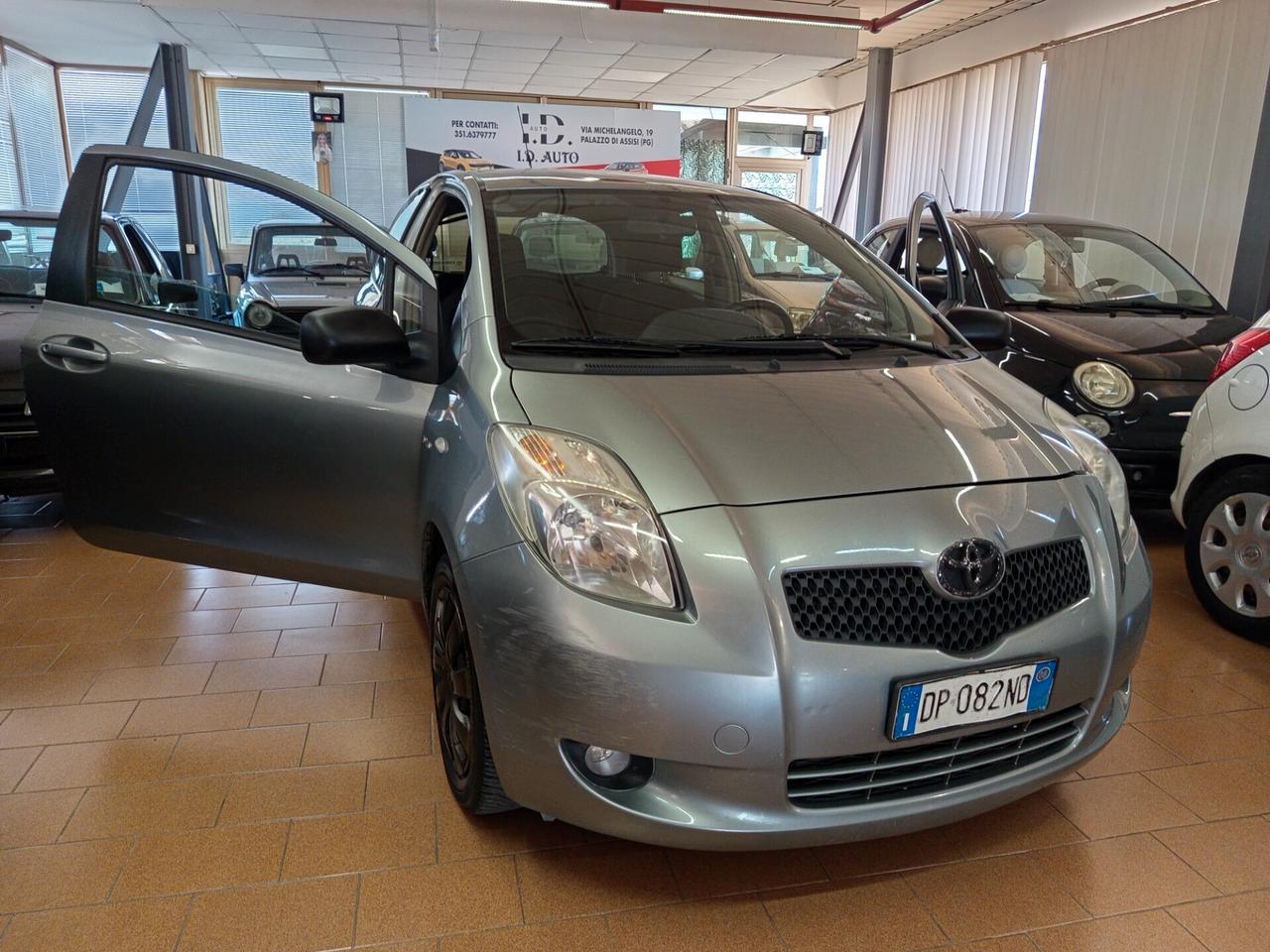 Toyota Yaris 1.4 diesel,cambio automatico,ok neopatentati