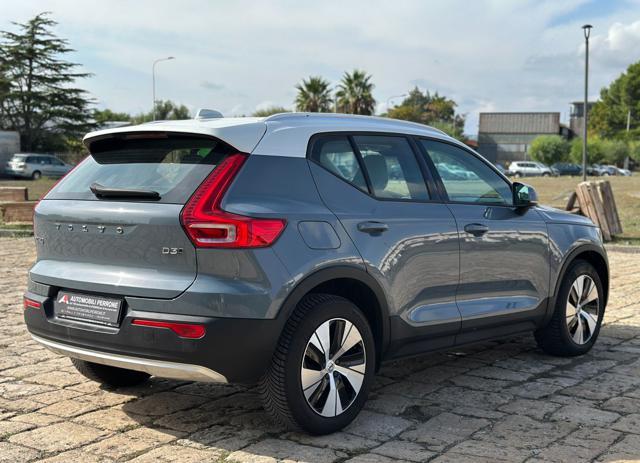 VOLVO XC40 D3 AWD Geartronic Momentum (Navi/APP/FullLED)