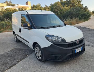 Fiat Doblo 1.6 MJT 105CV S&S PC-TN Cargo Lounge - 3 posti - Doppia porta laterale e voletto posteriore