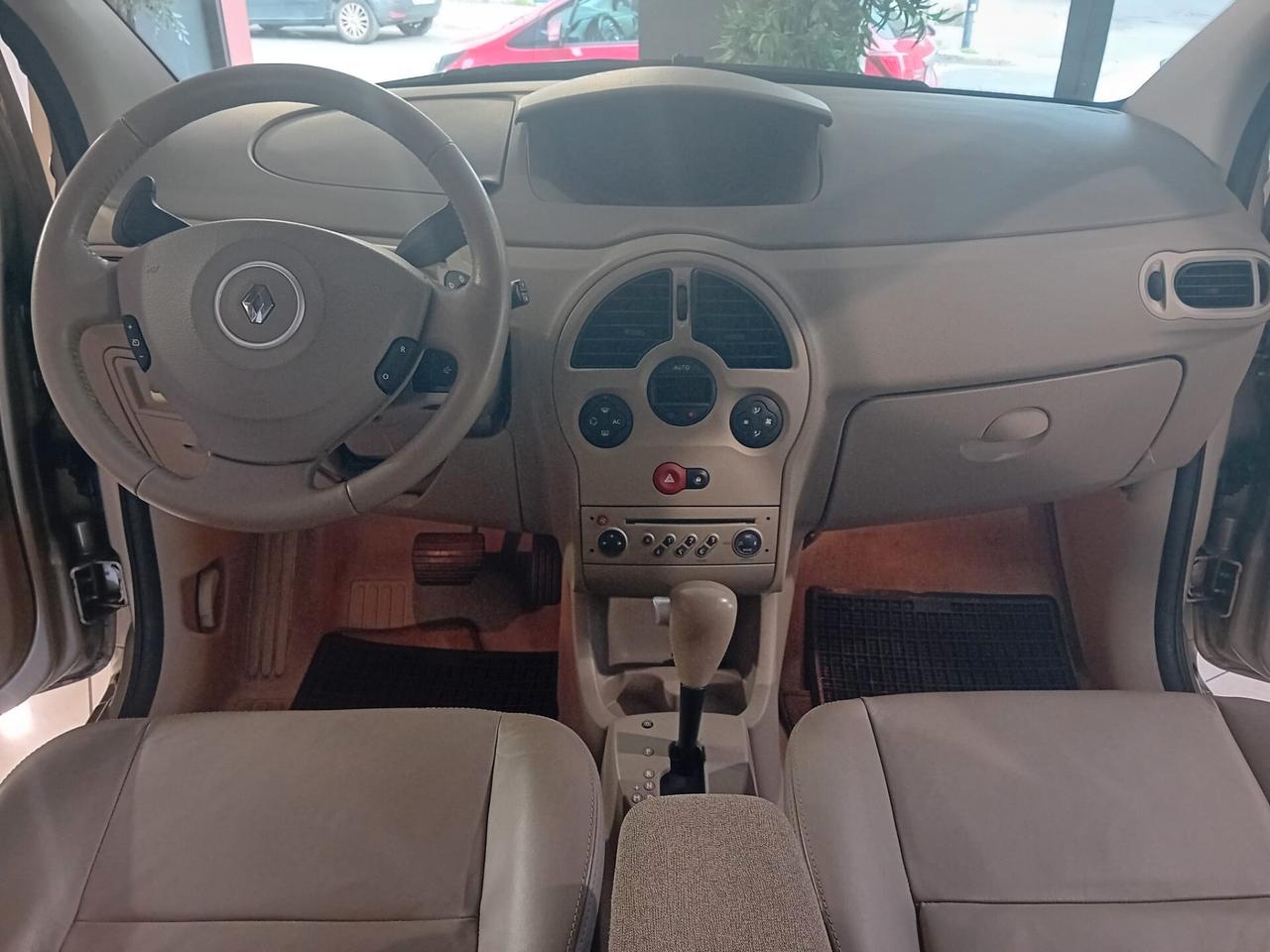 Renault Modus 1.6 16V Initiale