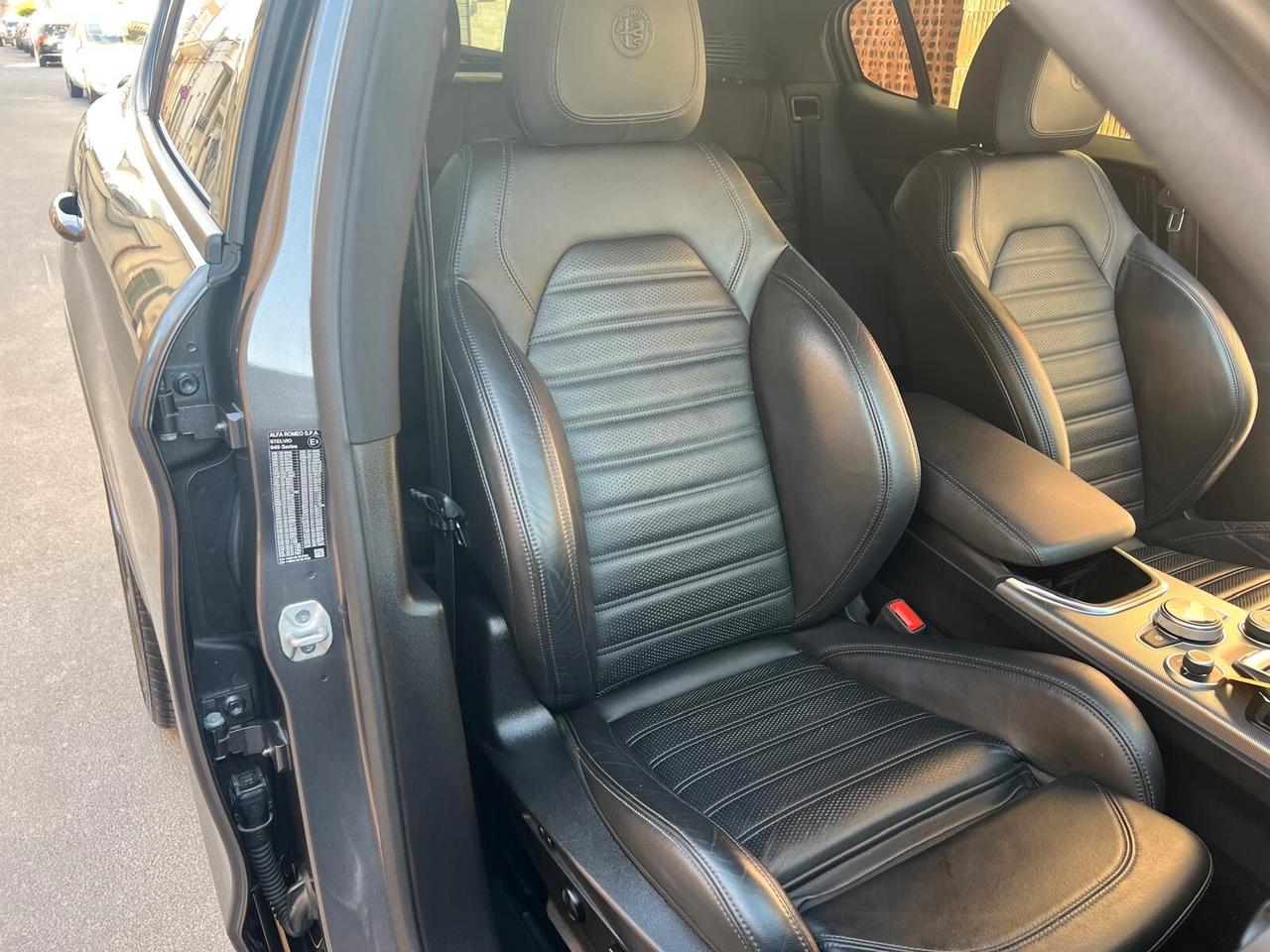 ALFA ROMEO STELVIO VELOCE 2.2 210CV Q4 PELLE NAVI CAM ANNO 2021