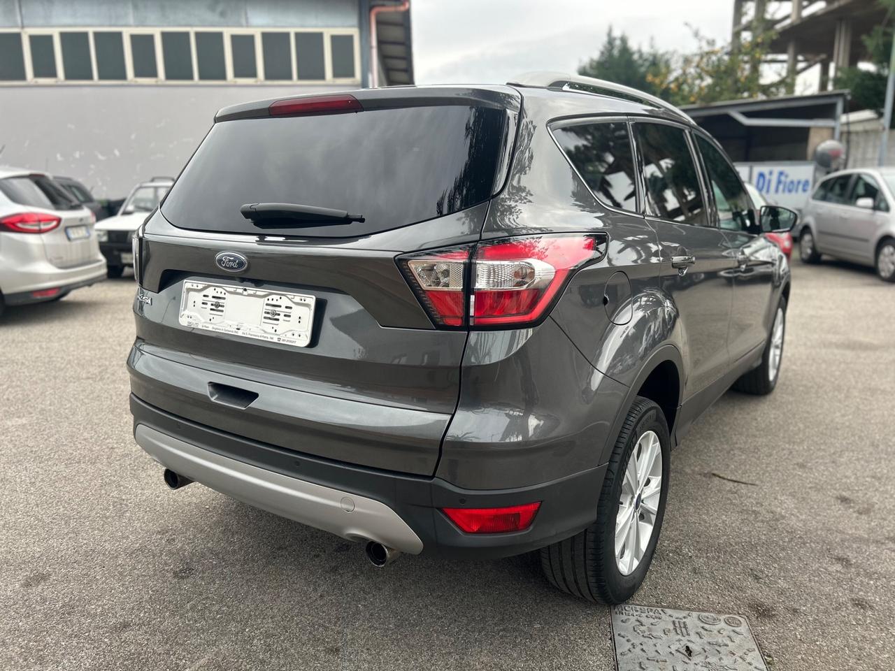 Ford Kuga 1.5 TDCI 120 CV Titanium