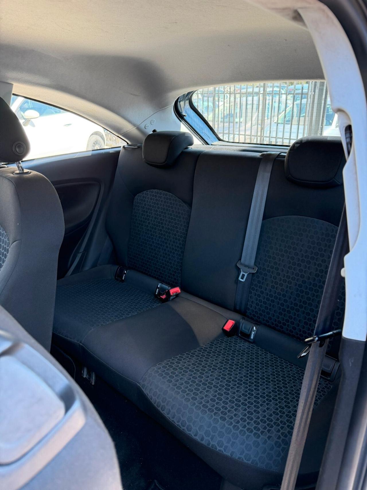 Opel Corsa 1.2 5 porte Edition