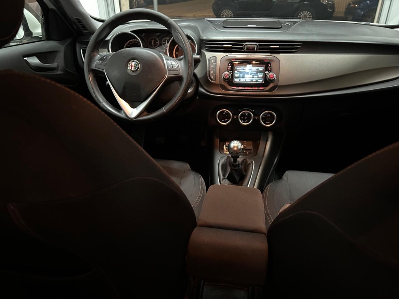 Alfa Romeo Giulietta 1.6 JTDm-2 105 CV Exclusive