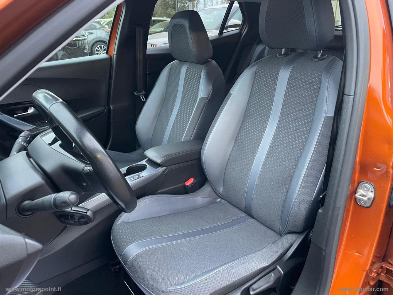 PEUGEOT 2008 BlueHDi 100 S&S