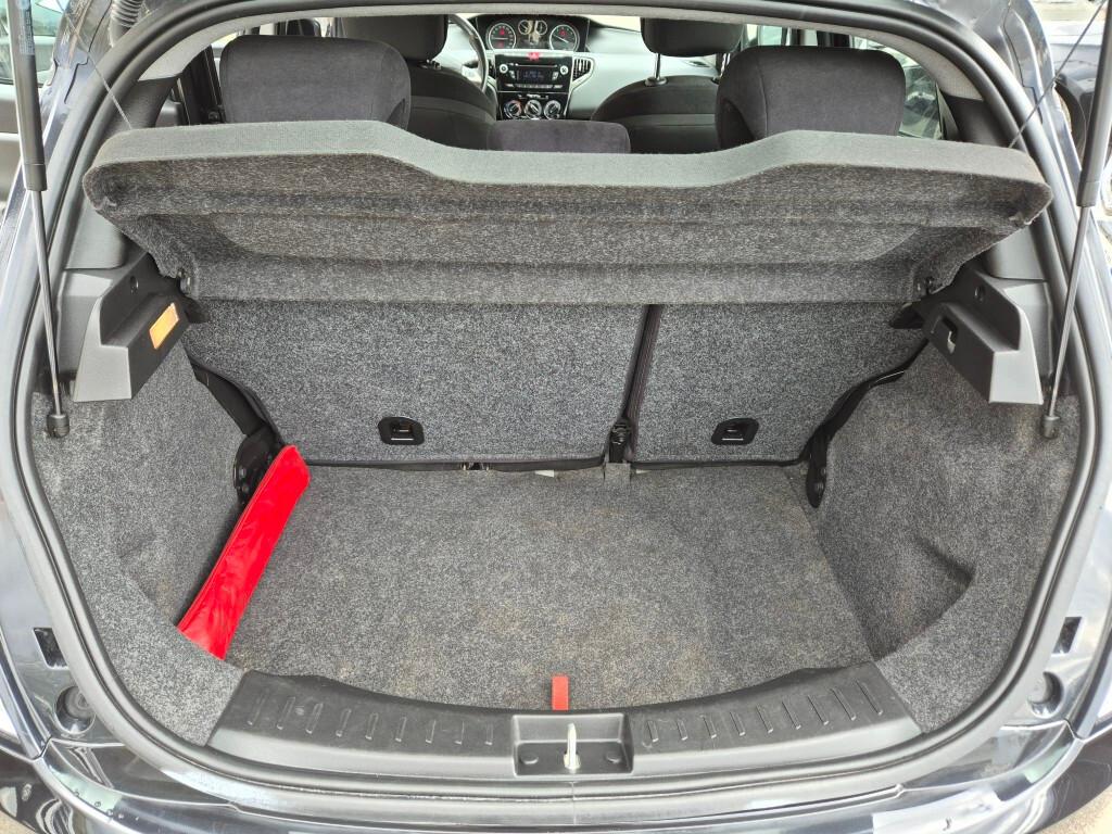 Lancia Ypsilon 1.2 69 CV GOLD UNICOPROPRI