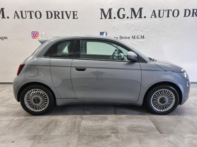 FIAT 500e 3+1 42 kWh La Prima