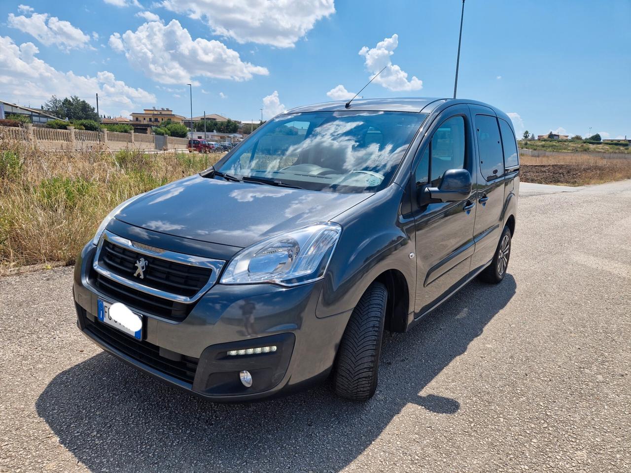 Peugeot Partner Tepee BlueHDi 100 Active