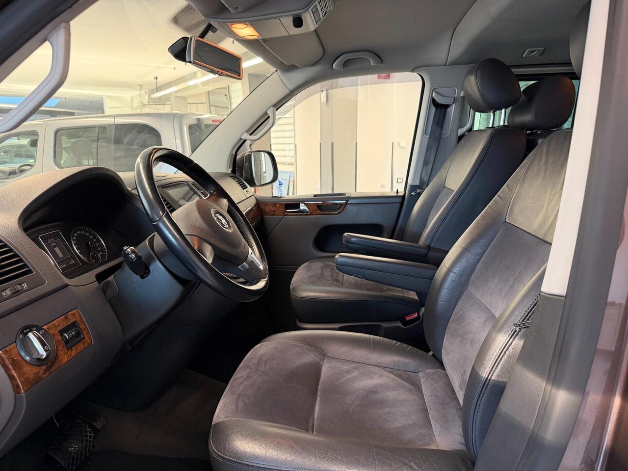 Volkswagen Multivan 2.0 BiTDI 180CV DSG Highline Pacchetto Notte