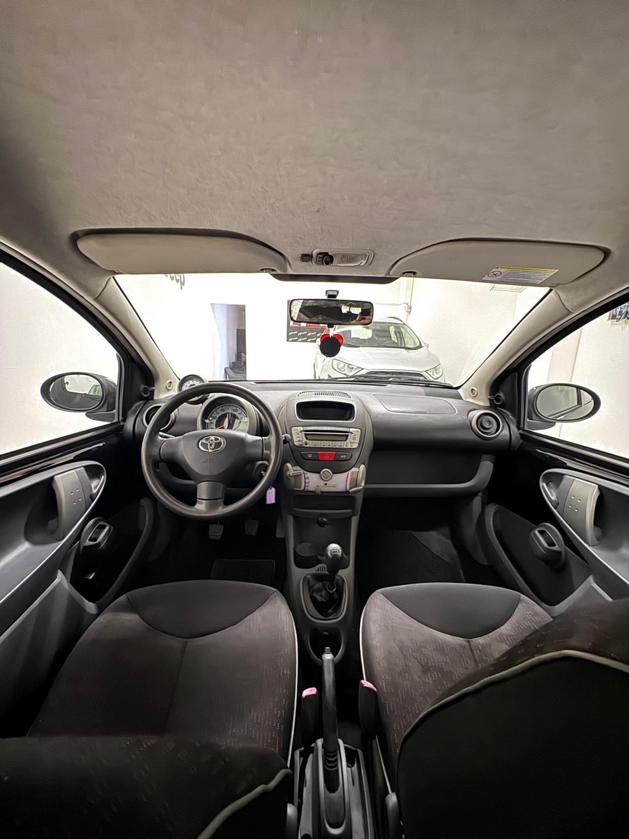 Toyota Aygo 1.0 12V VVT-i 5 porte