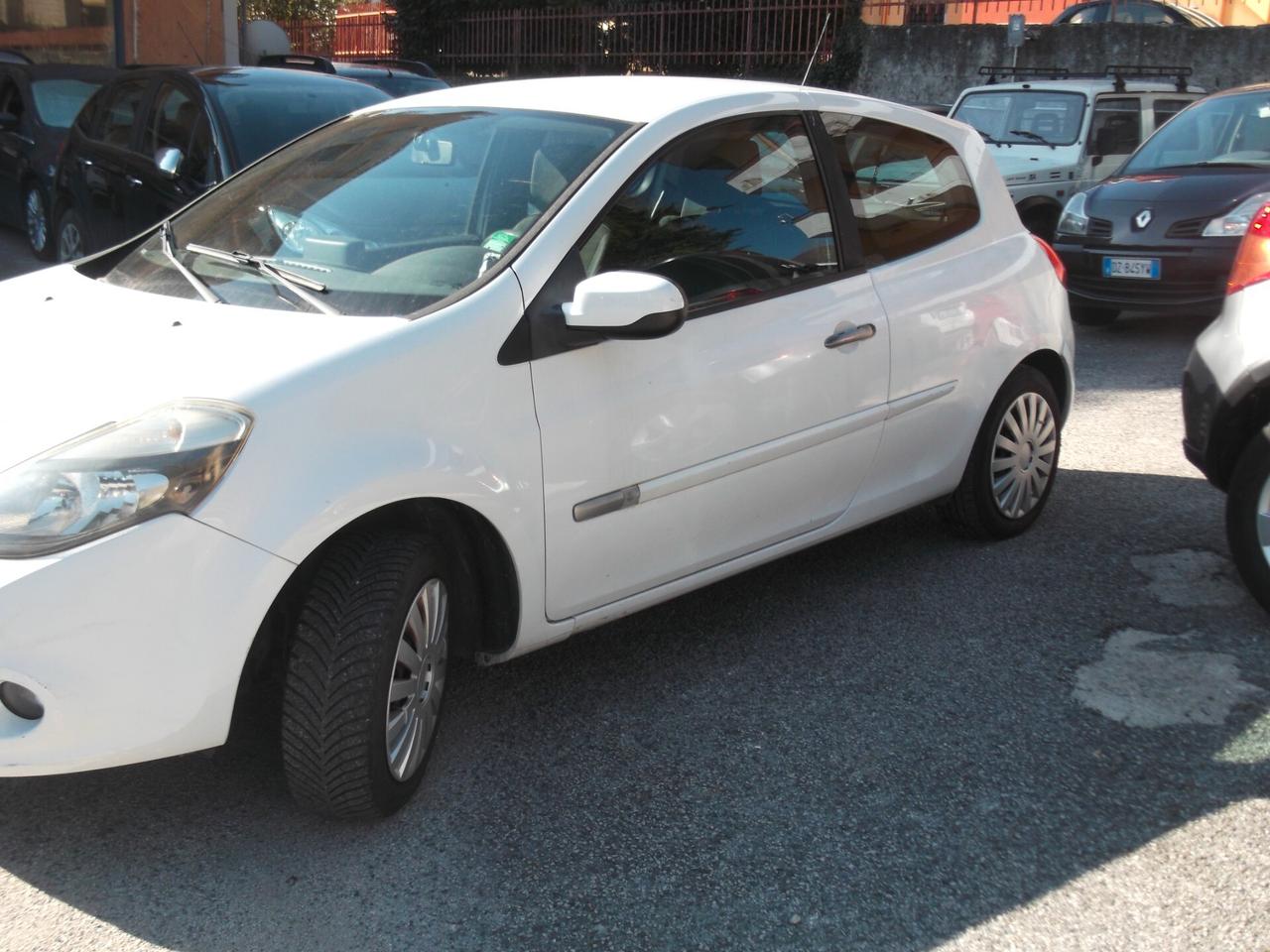 Renault Clio 1.2 16V 3 porte Dynamique