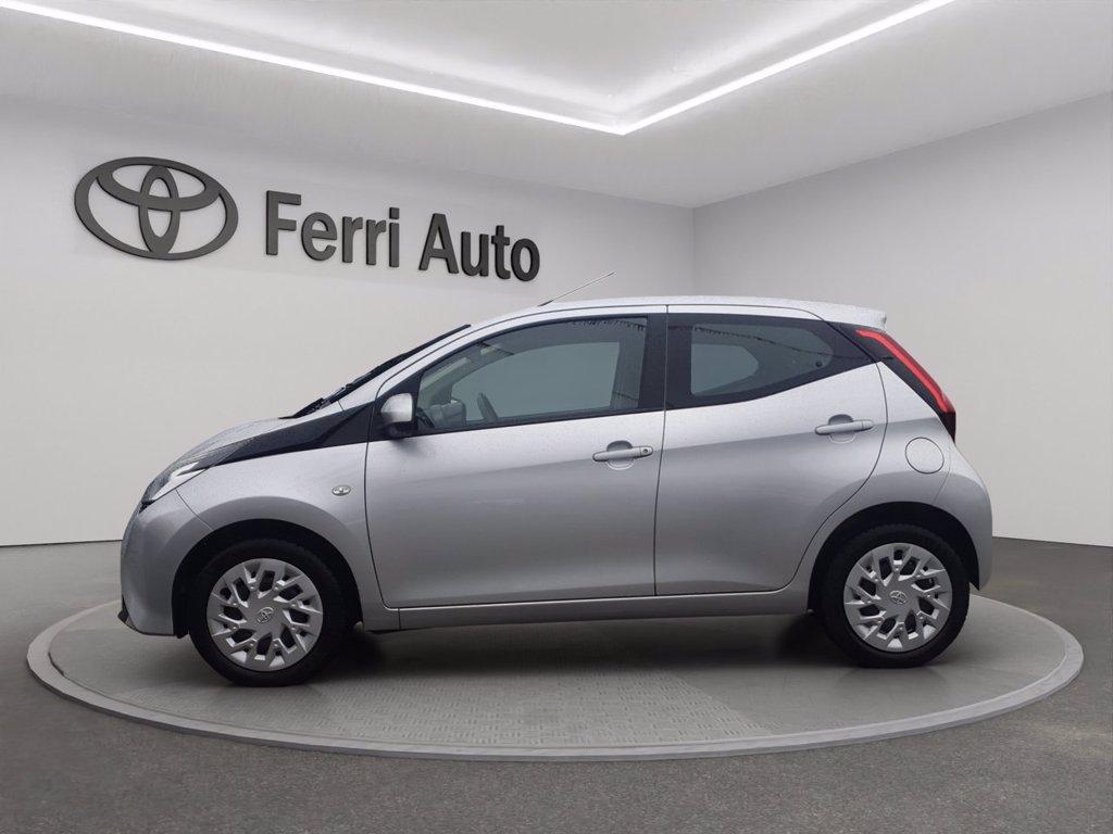 TOYOTA Aygo 5p 1.0 x-play 72cv del 2021