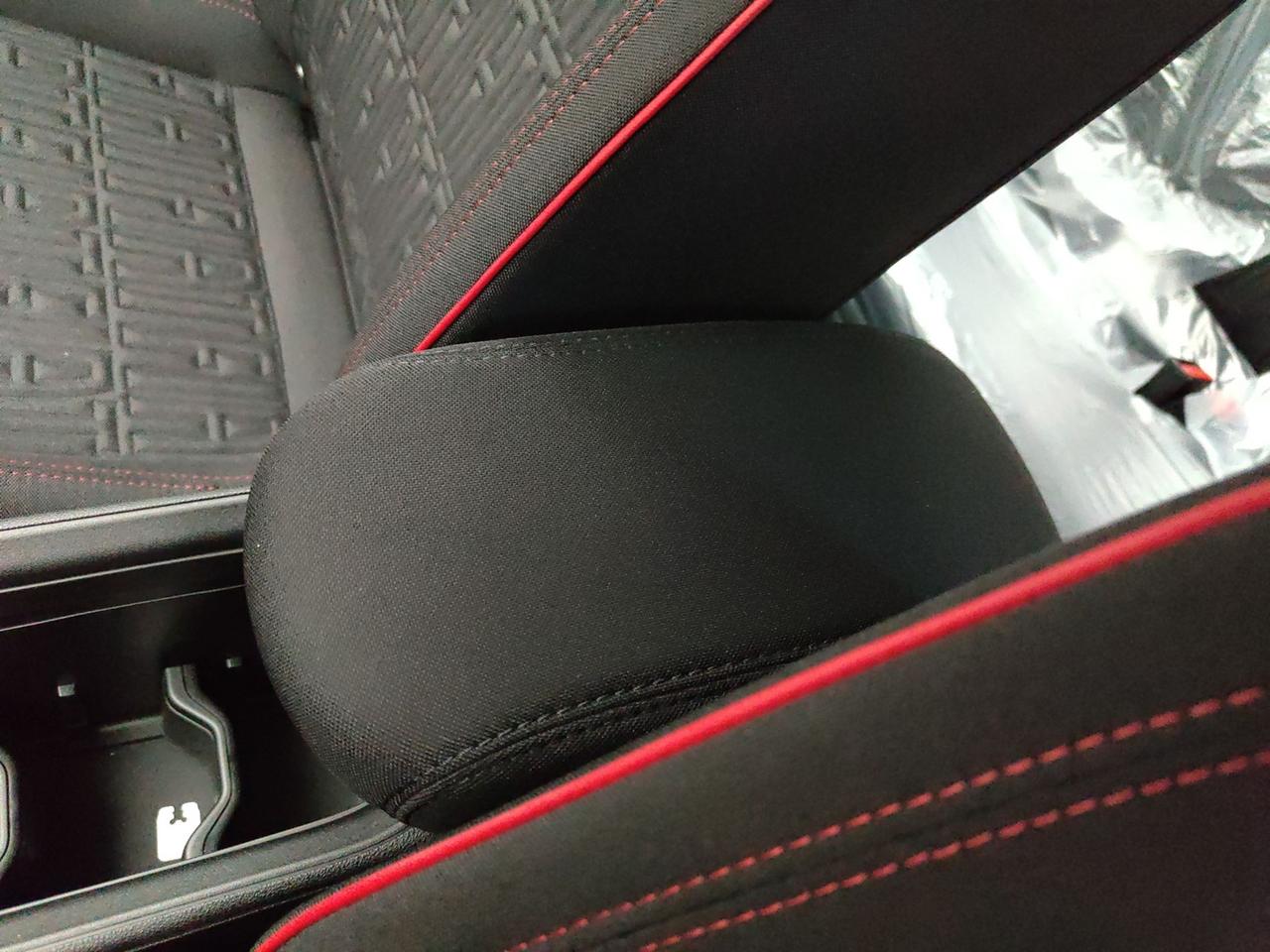 FIAT 600 IV 2023 600E RED 156CV