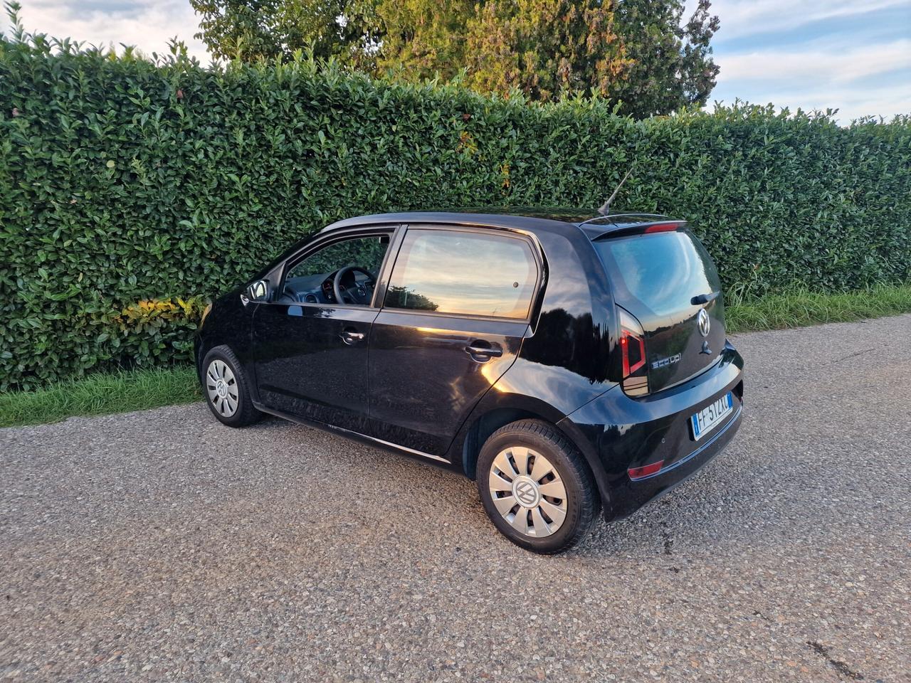 Volkswagen up! 1.0 5p. 2016