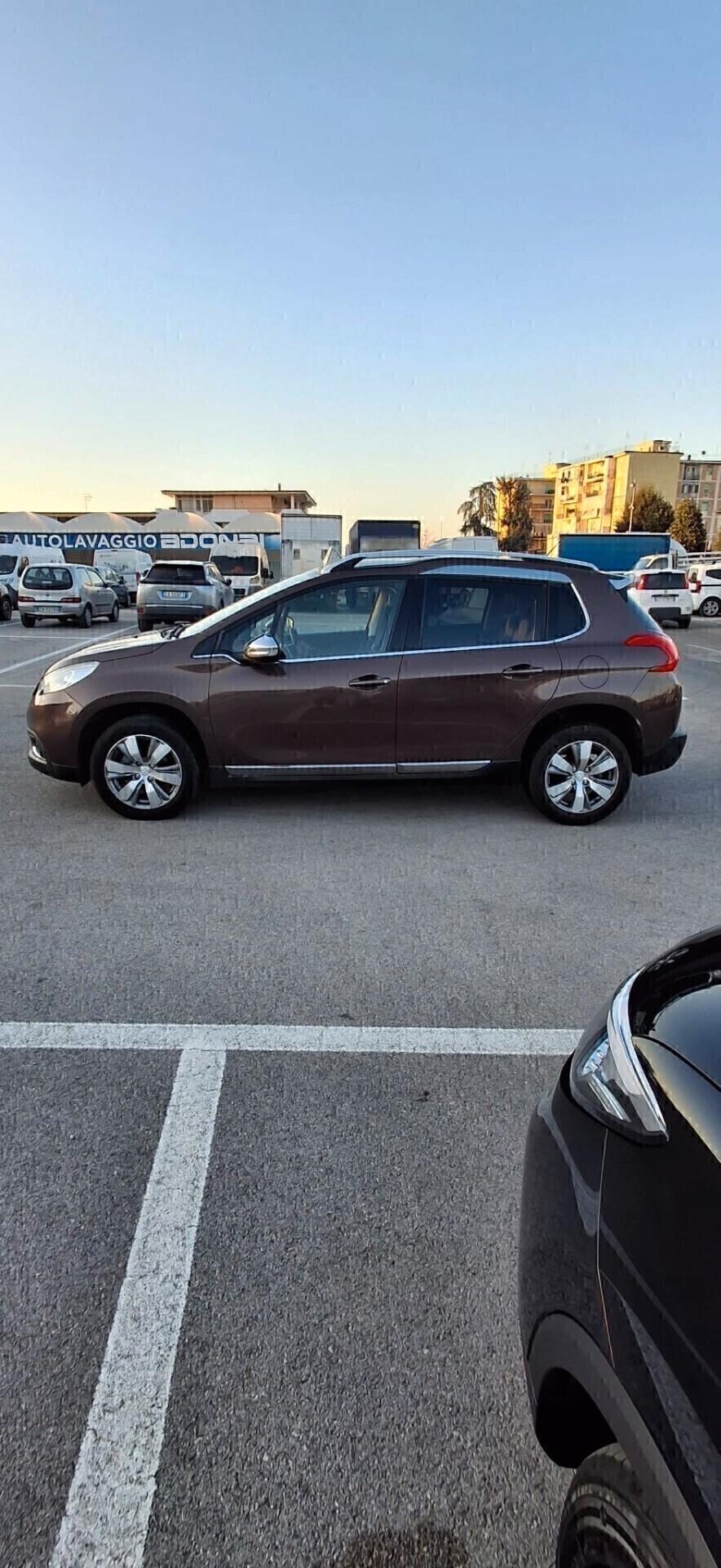 Peugeot 2008 1.6 e-HDi 92 CV Stop&Start Allure