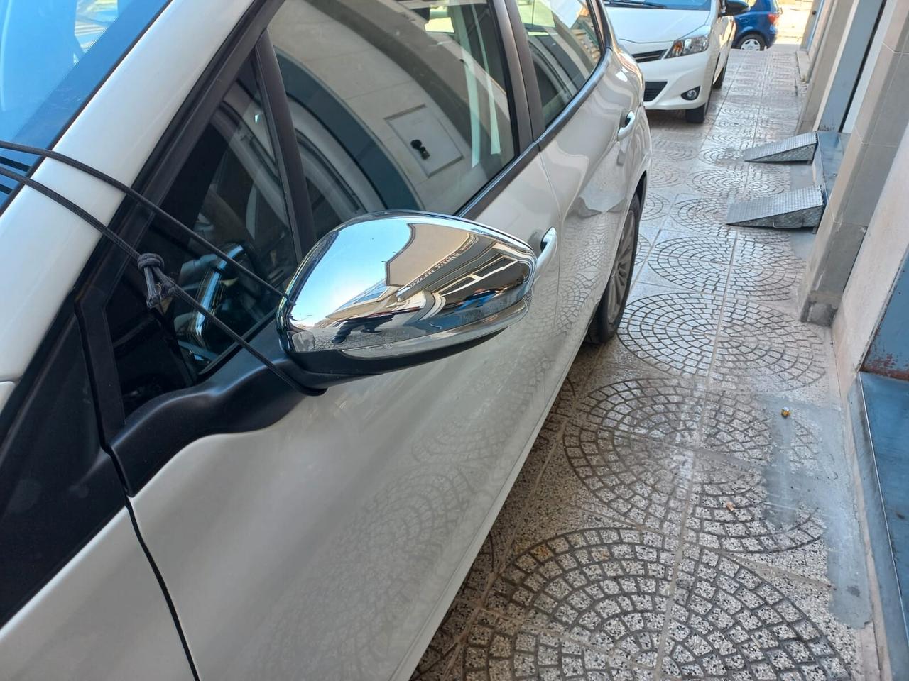 Peugeot 208 BlueHDi 75 5 porte Active