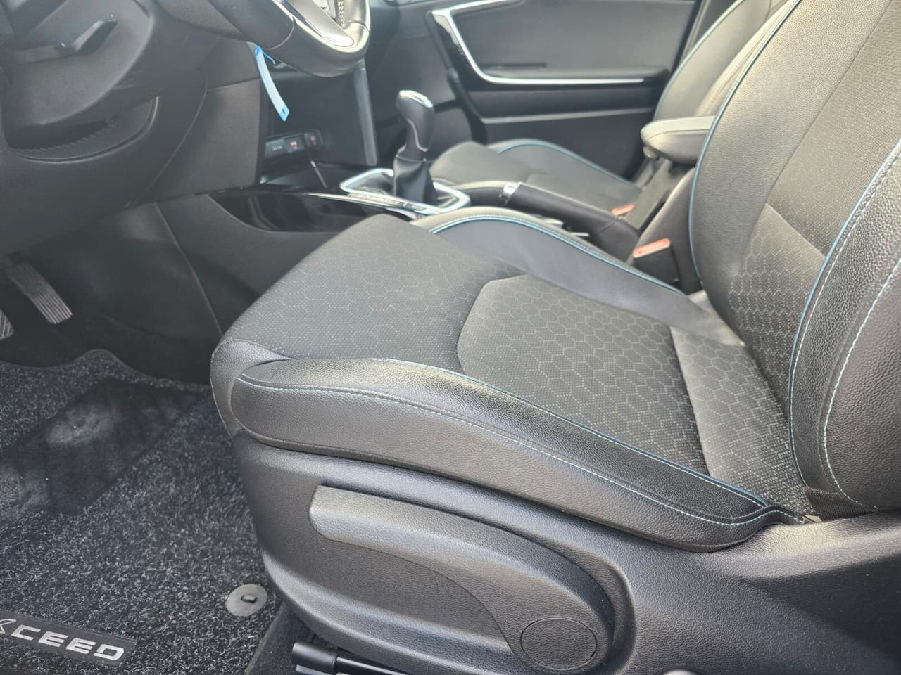 Kia XCeed 1.6 CRDi 136 CV MHEV iMT Business