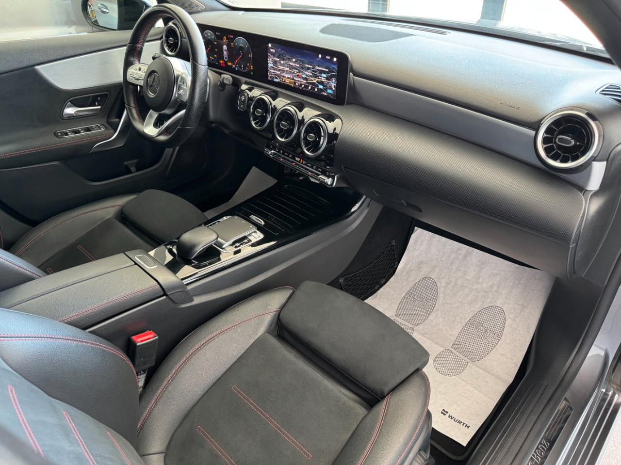 Mercedes A 180 D Sedan Amg Premium Auto Stupenda