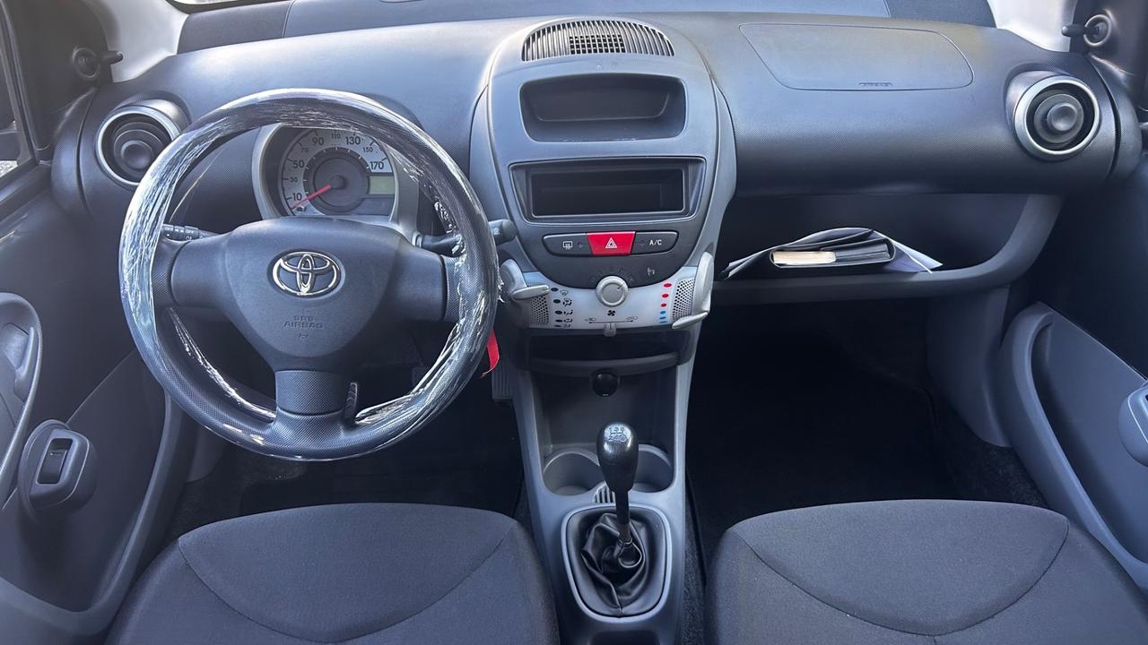 Toyota Aygo 1.0 12V VVT-i 5 porte Now