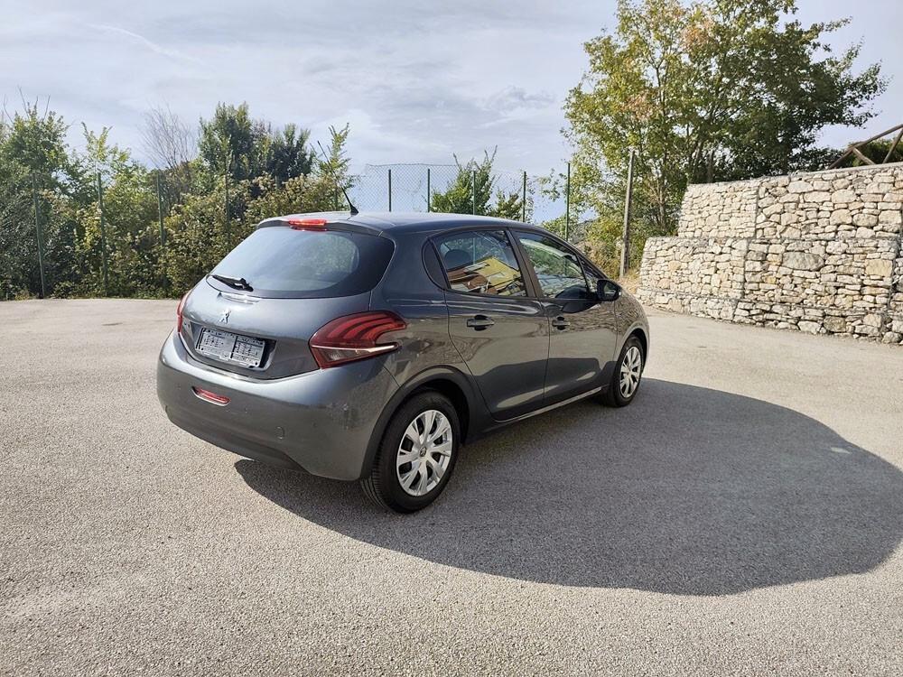 Peugeot 208 1.2 VTi Active 5 Porte Perfetta!
