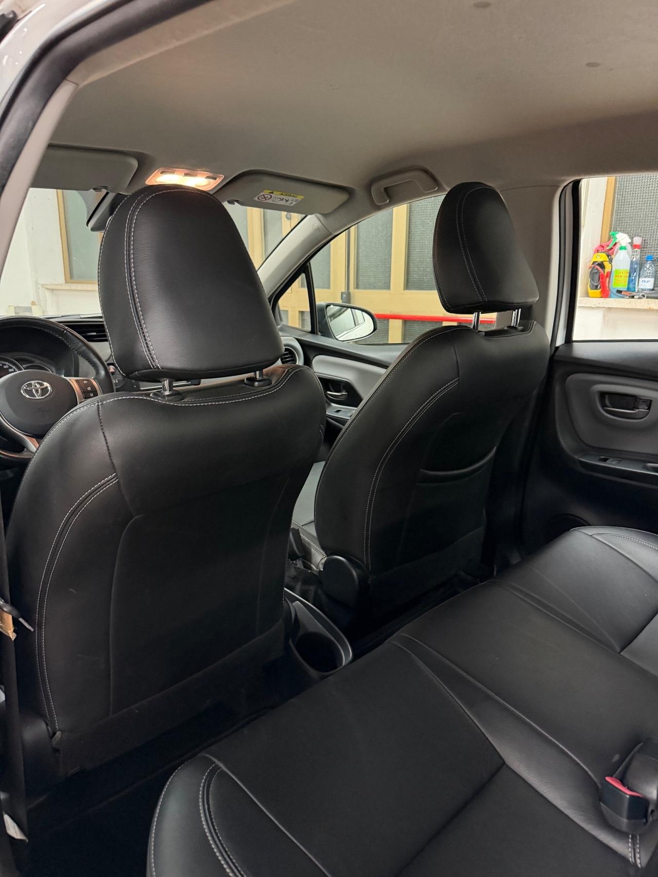 Toyota Yaris 1.0 5 porte vvt-i Active