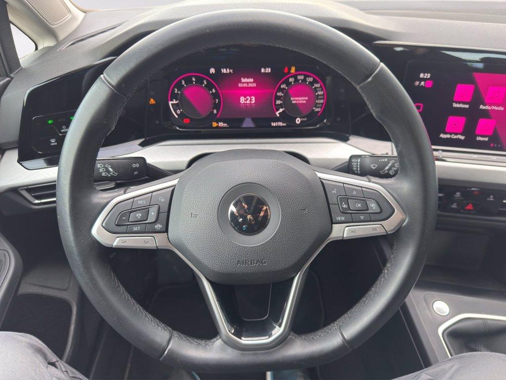 VOLKSWAGEN Golf 1.5 tgi life 130cv del 2022