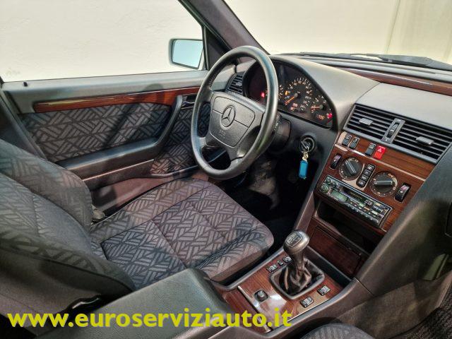 MERCEDES-BENZ C 180 cat Elegance