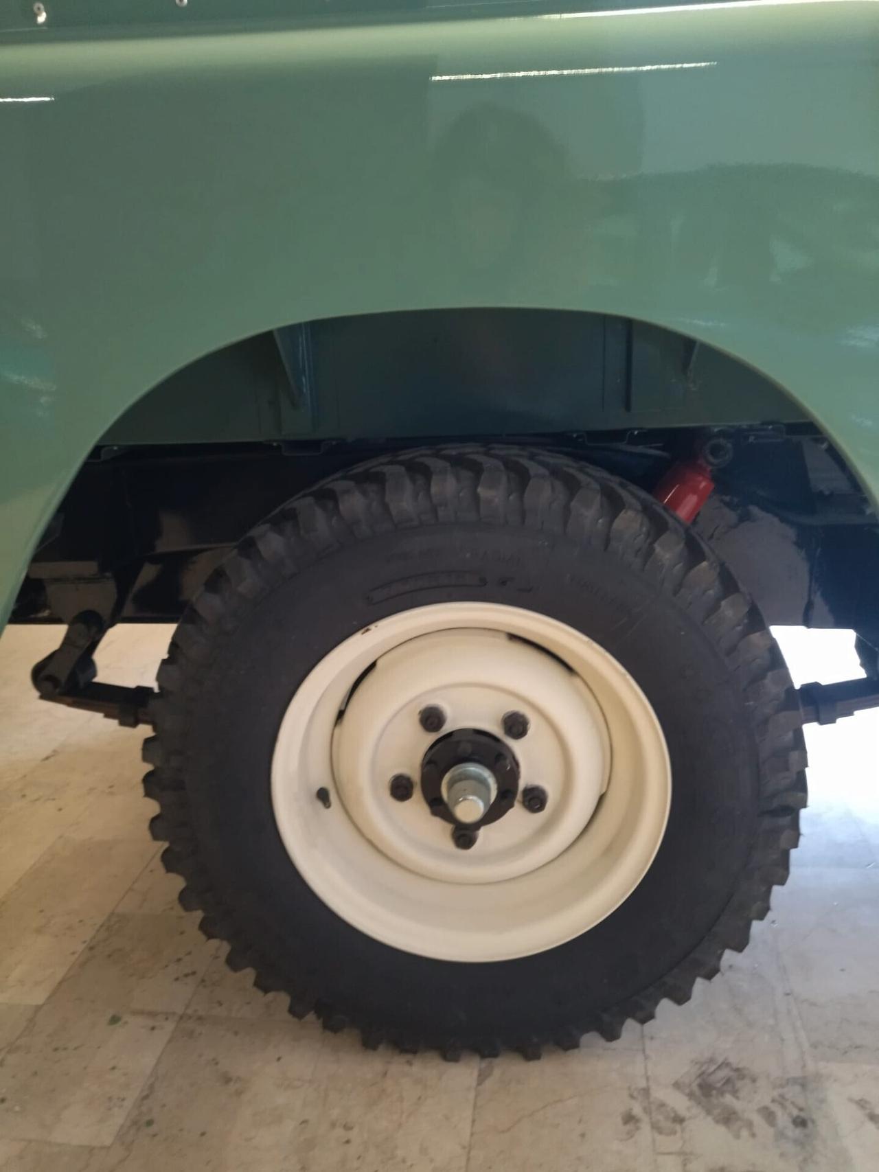 Land Rover Defender PICK-UP COMPLETAMENTE RESTAURATO