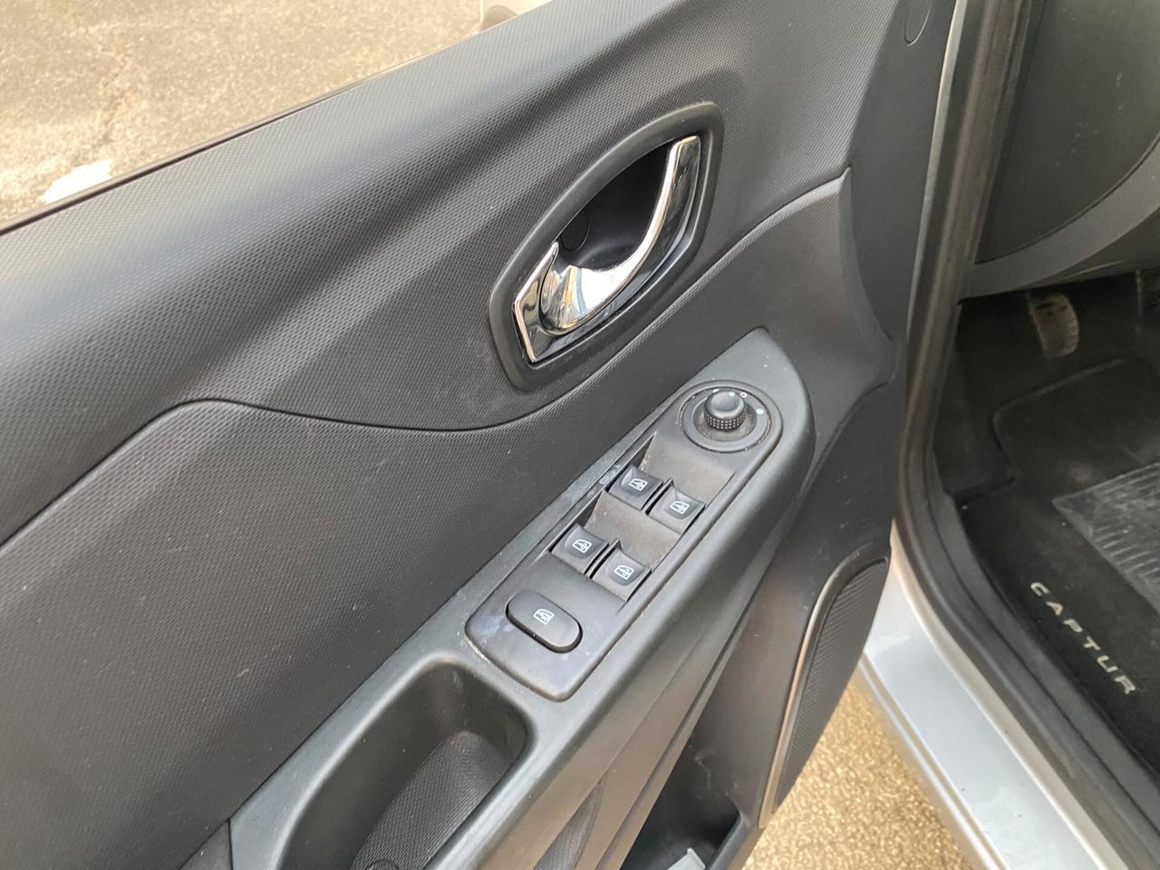Renault Captur 1.5 dCi 90cv full opt 2014