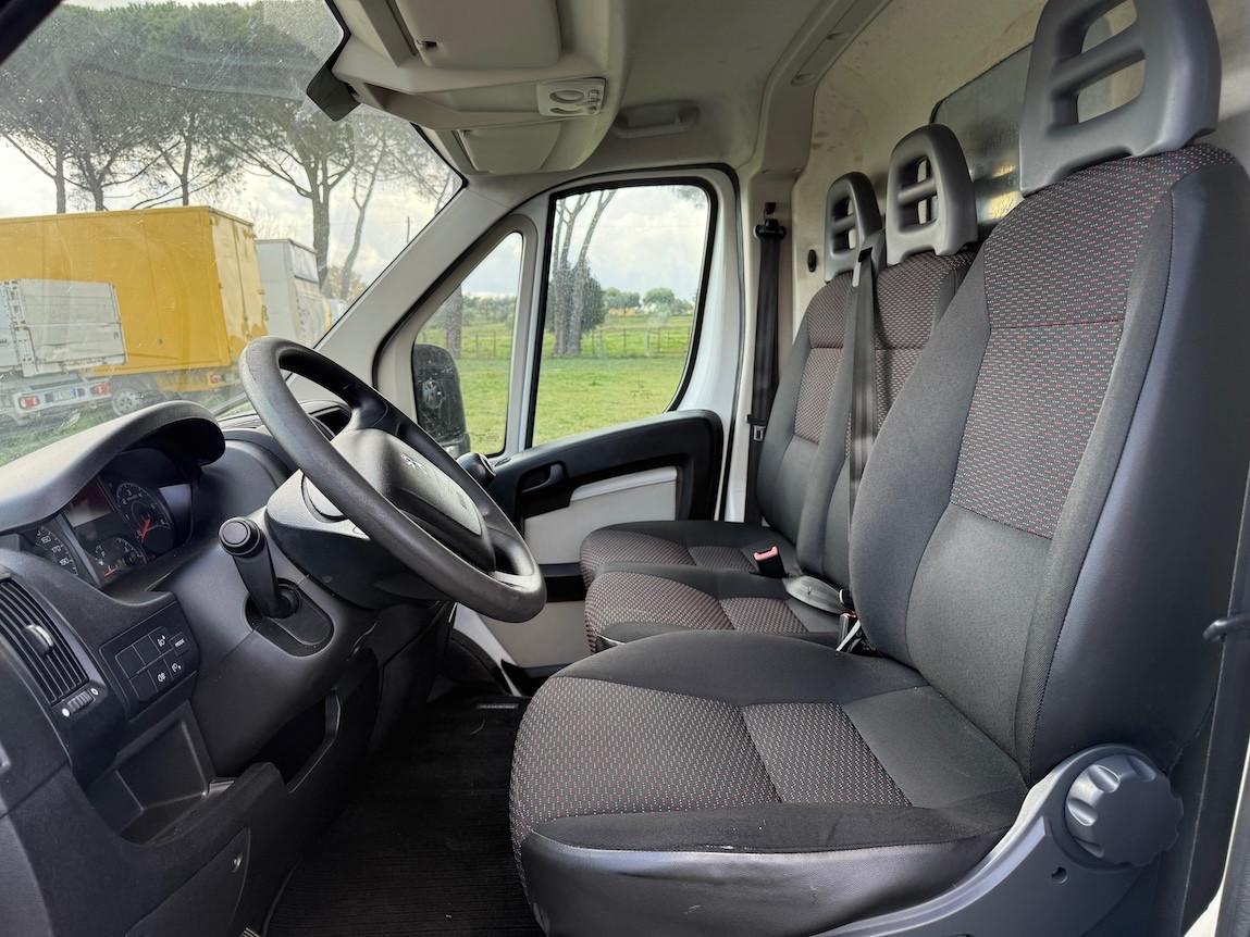 Peugeot BOXER 335 2.0 BlueHDi 130CV Furgone