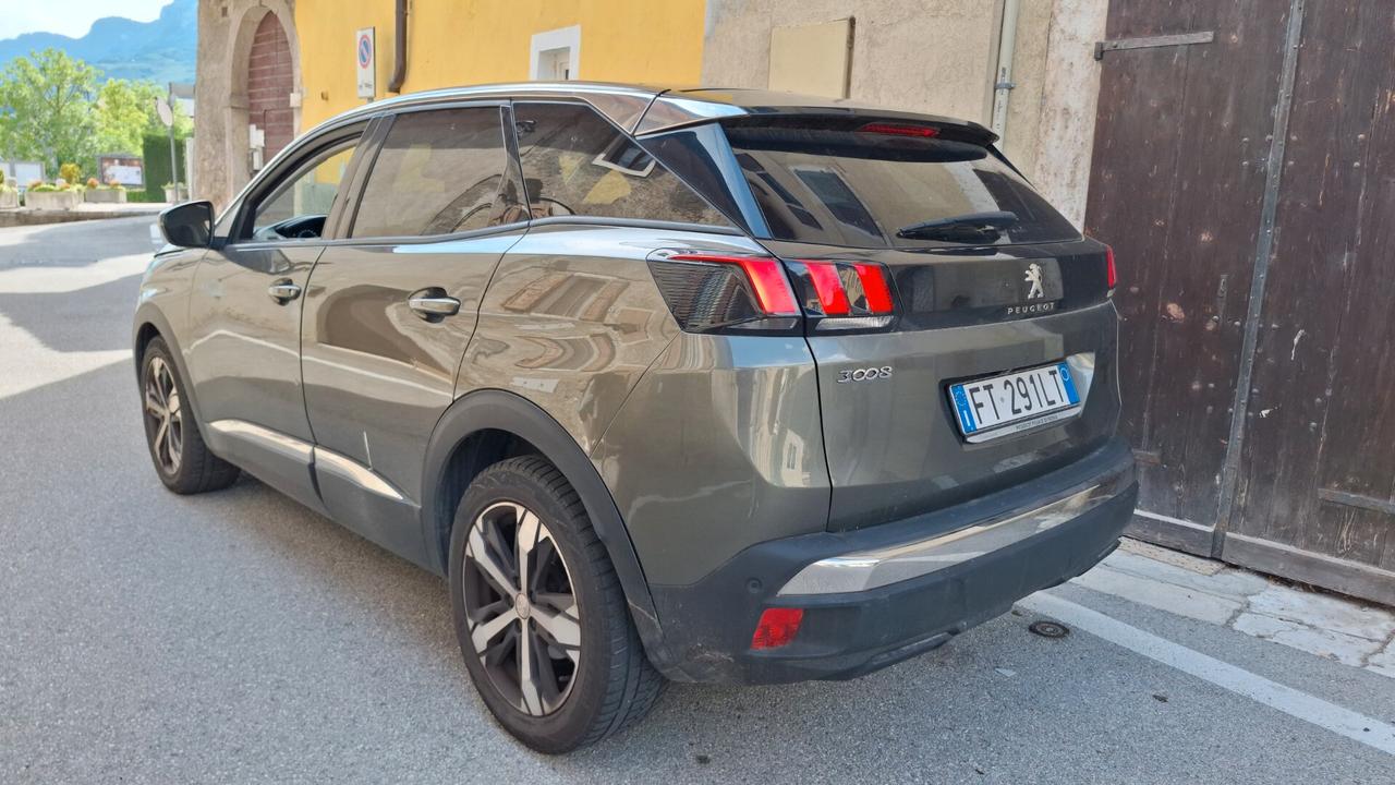 PEUGEOT 3008 1.5 HDI ALLURE