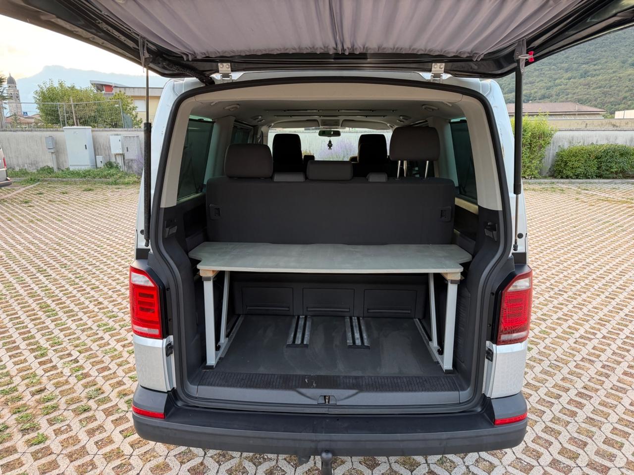 Multivan 2.5 TDI/174CV OffRoad T6 Restyling 2020,7 posti