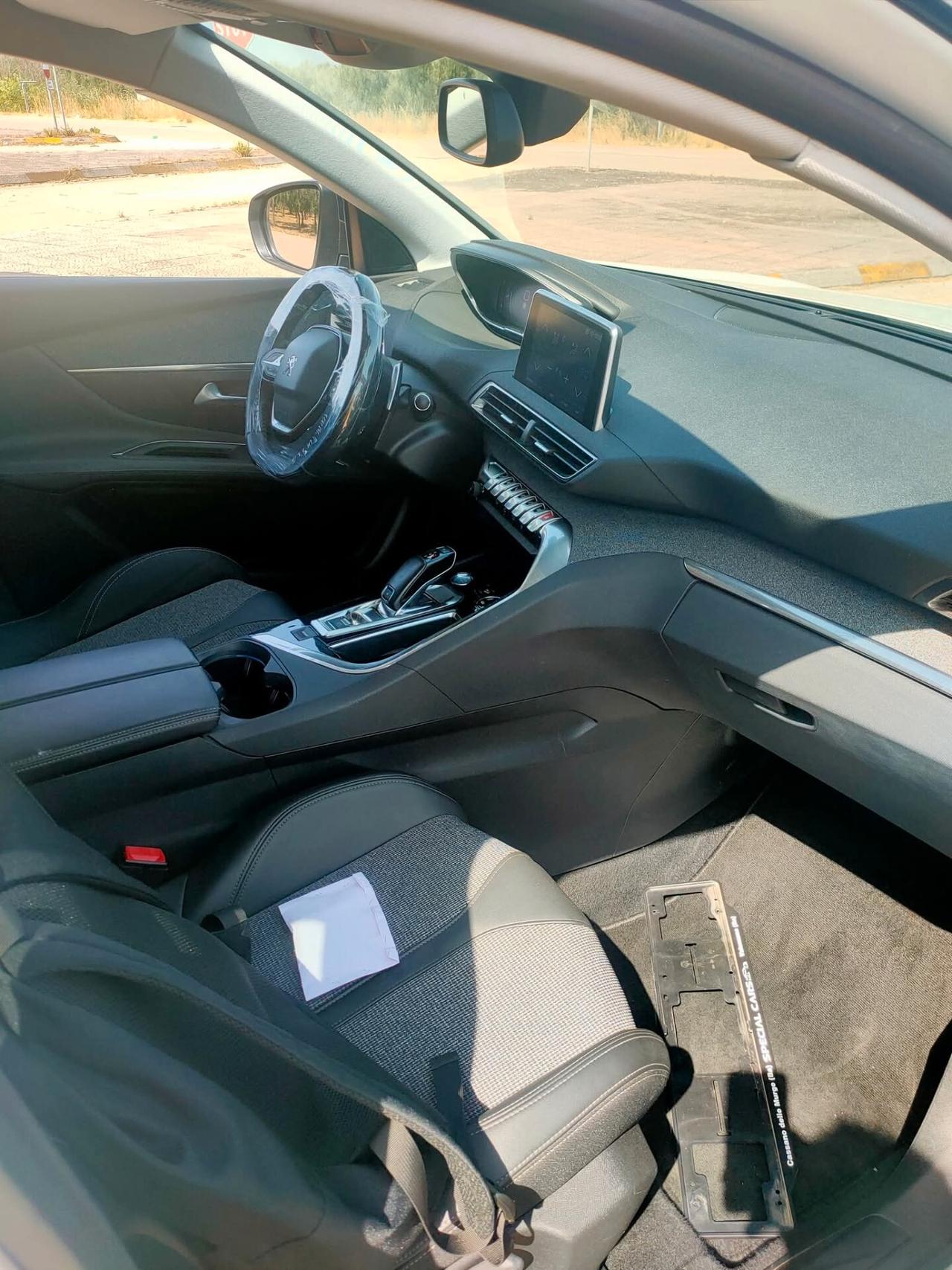 Peugeot 3008 BlueHDi 130 S&S Allure