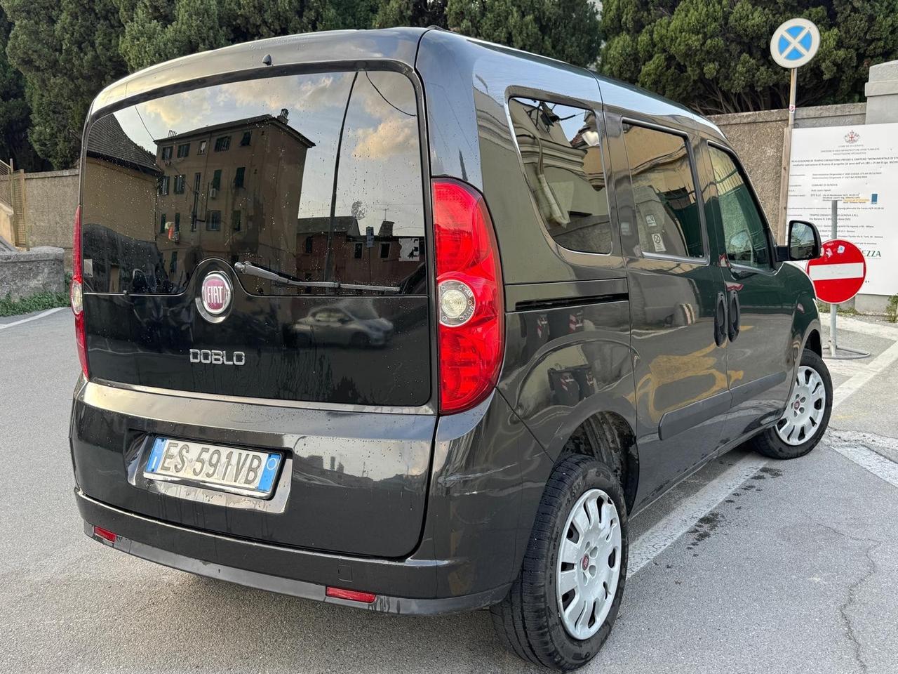 Fiat Doblo Doblò 2.0 MJT 16V Emotion 5 posti 2013
