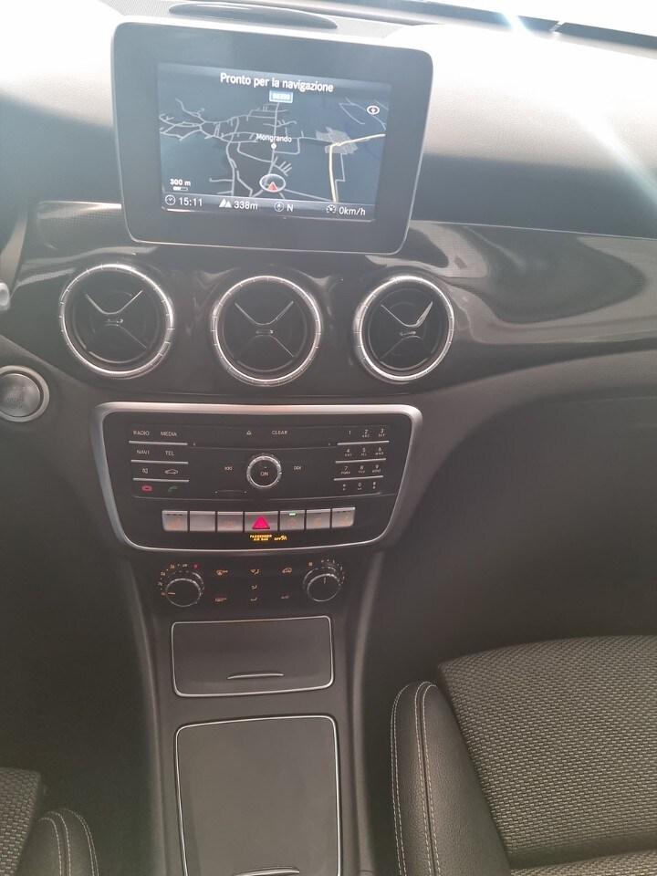 MERCEDES CLA (C/X117) CLA 180 S.W. Business